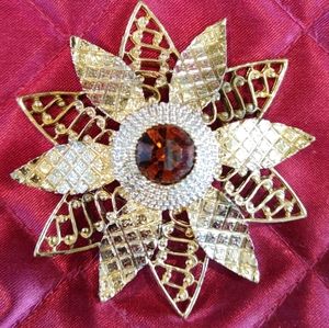 Vintage Brooch